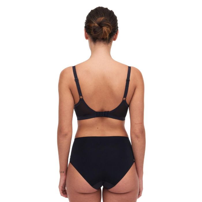 Chantelle Pure Light Moulded Bra - Black