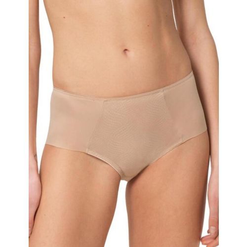 Triumph Essential Minimiser Hipster Brief - Smooth Skin